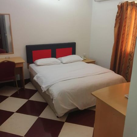 Sun City Hotel Muskat Eksteriør bilde